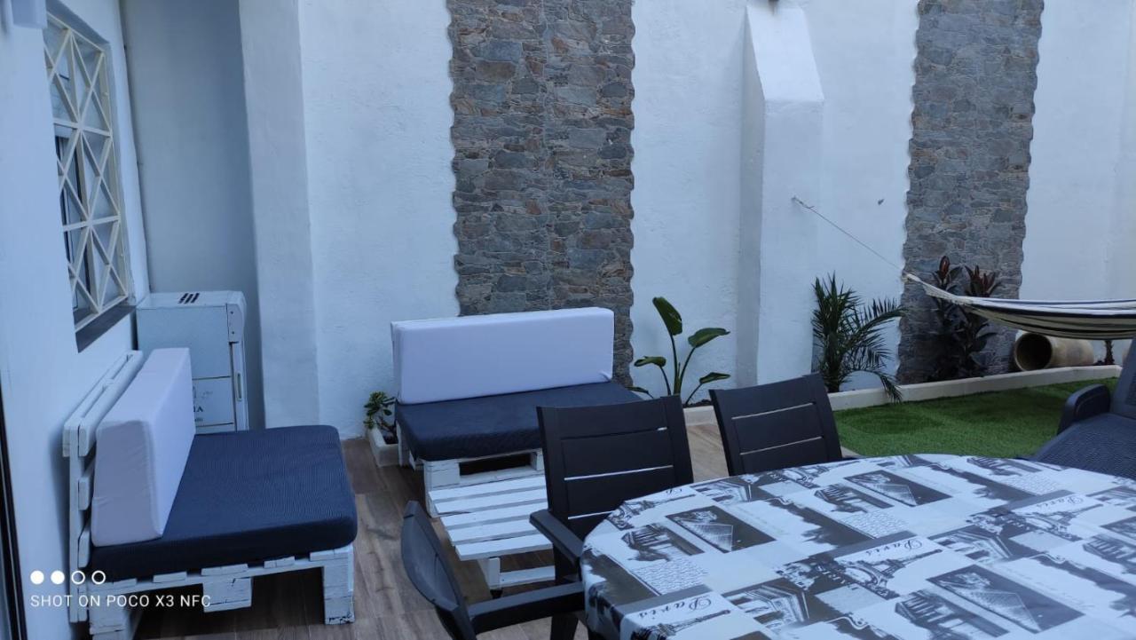 Malvarosa Beach Private Garden Apartment Валенсия Екстериор снимка